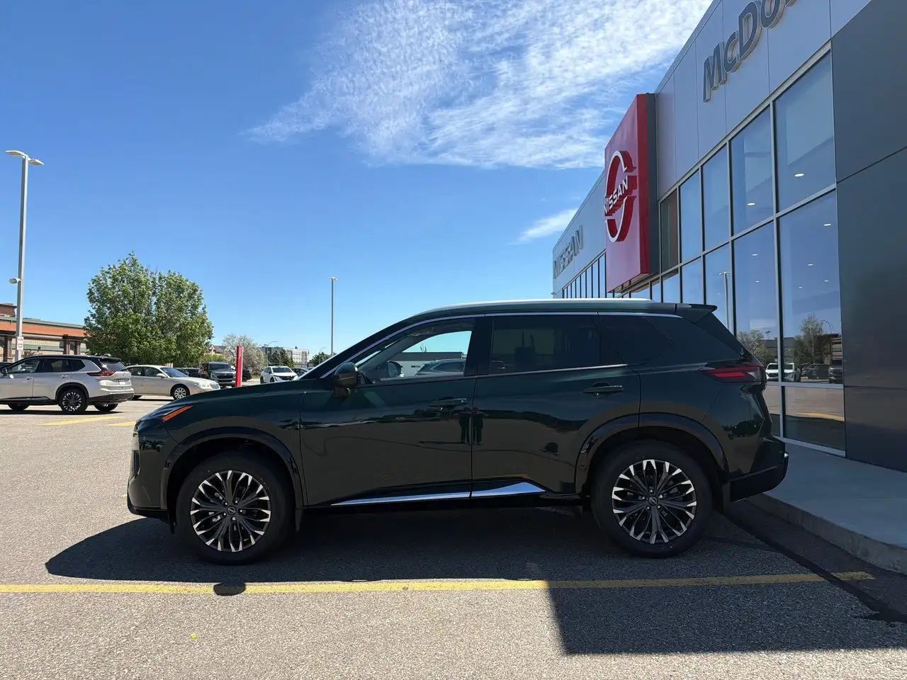 Nissan Rogue снимка Nissan Rogue