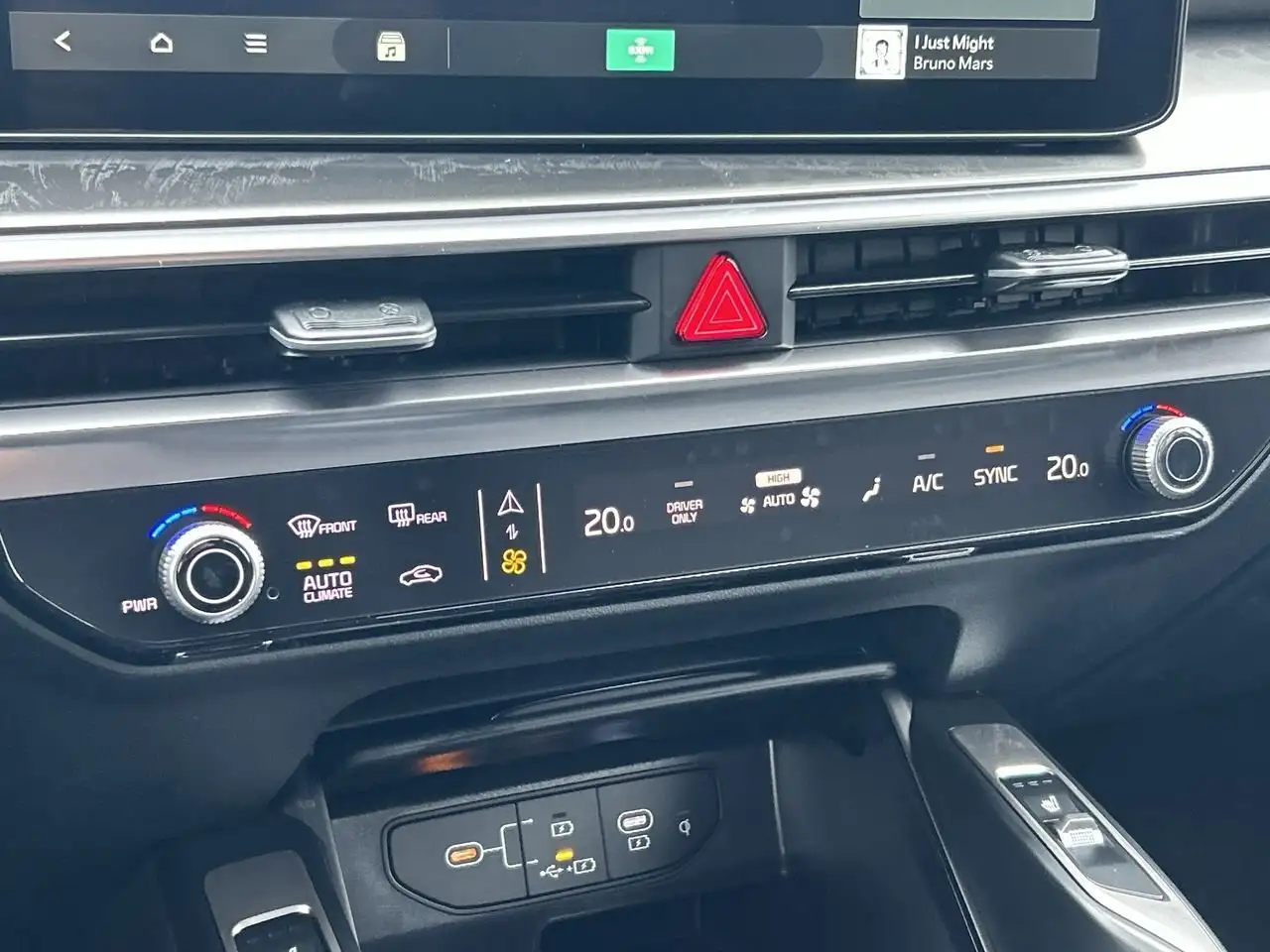 Kia Sorento снимка Kia Sorento