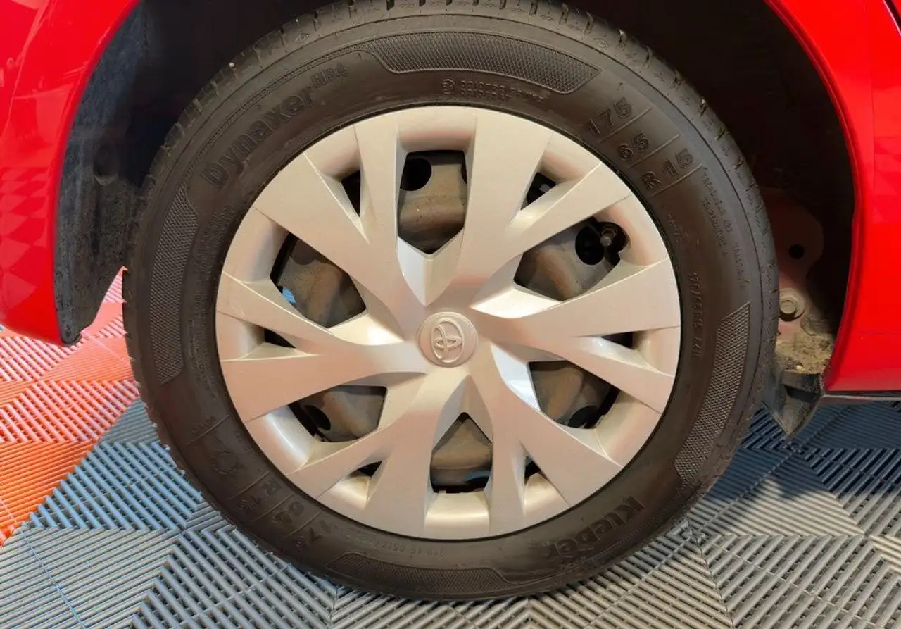 Toyota Yaris Yaris — photo 22