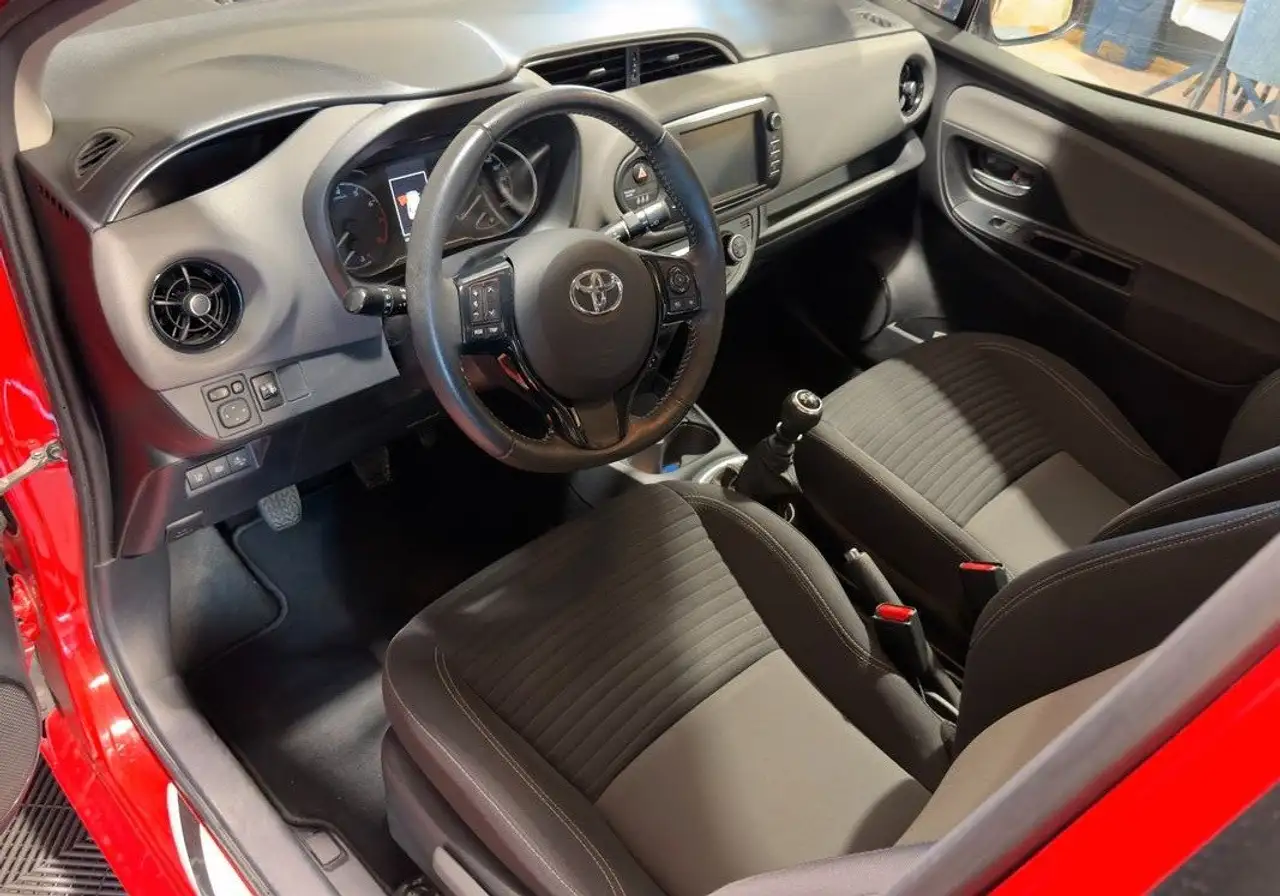 Toyota Yaris Yaris — photo 26