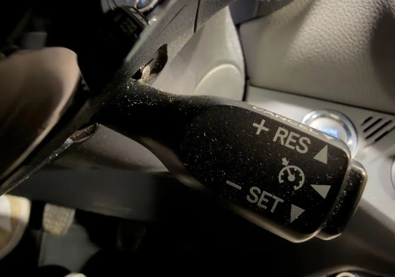 Toyota Yaris Yaris — photo 29
