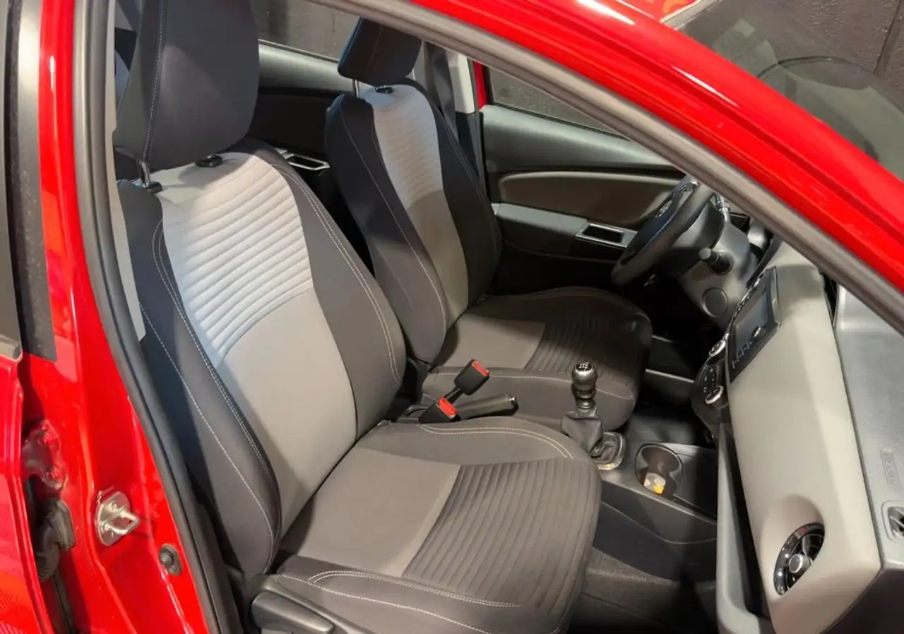 Toyota Yaris Yaris — photo 6