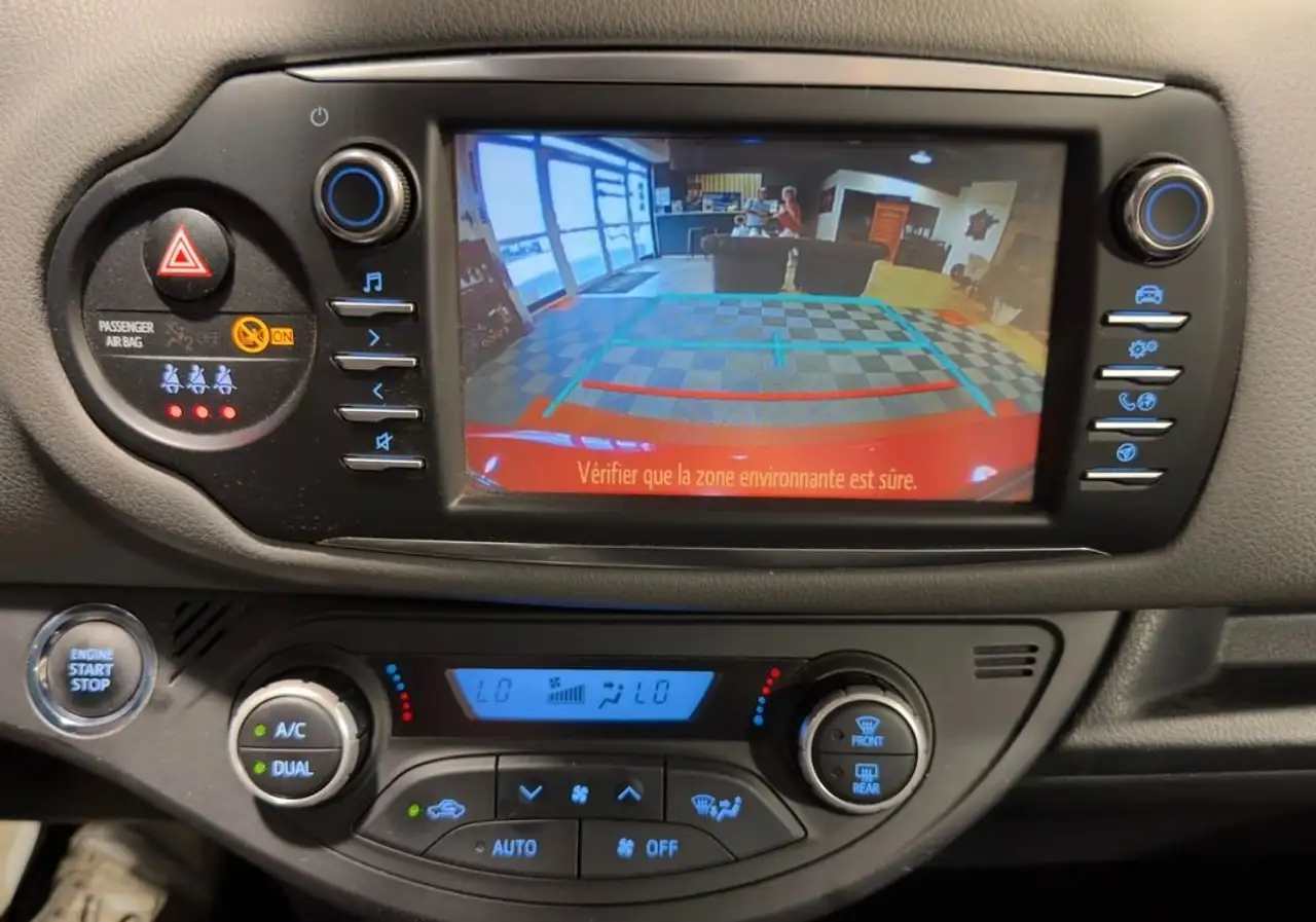 Toyota Yaris Yaris — photo 8