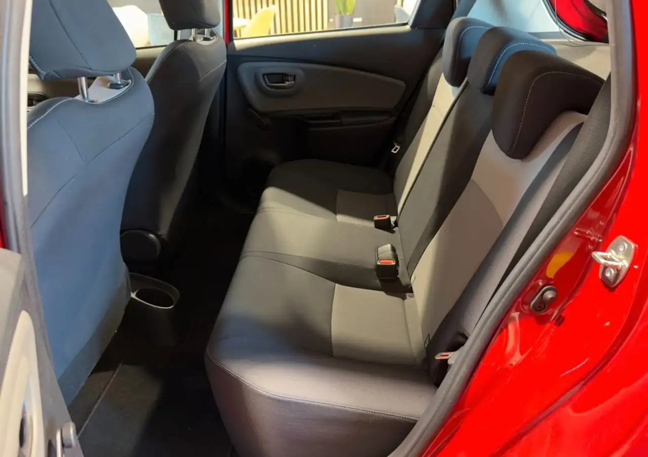 Toyota Yaris Yaris — photo 7
