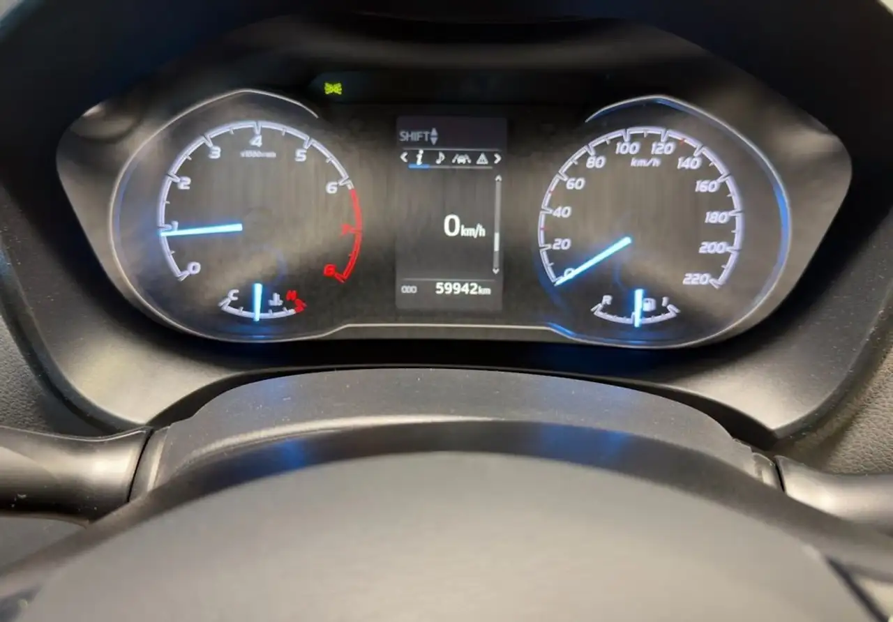 Toyota Yaris Yaris — photo 11