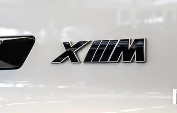 BMW XM 2024, foto 22