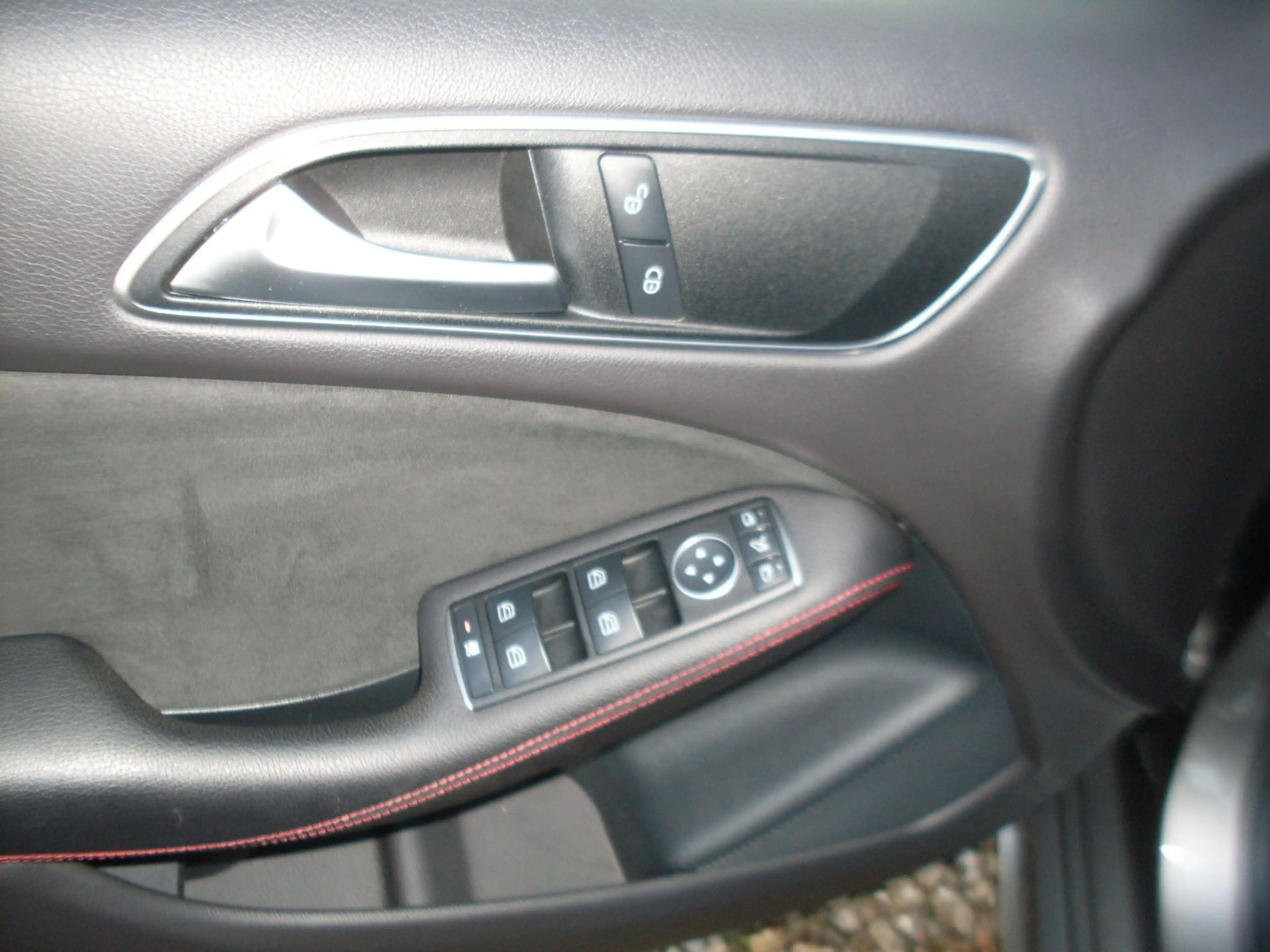 Mercedes-Benz B 220 CDI / d 4Matic/AMG Line — photo 10