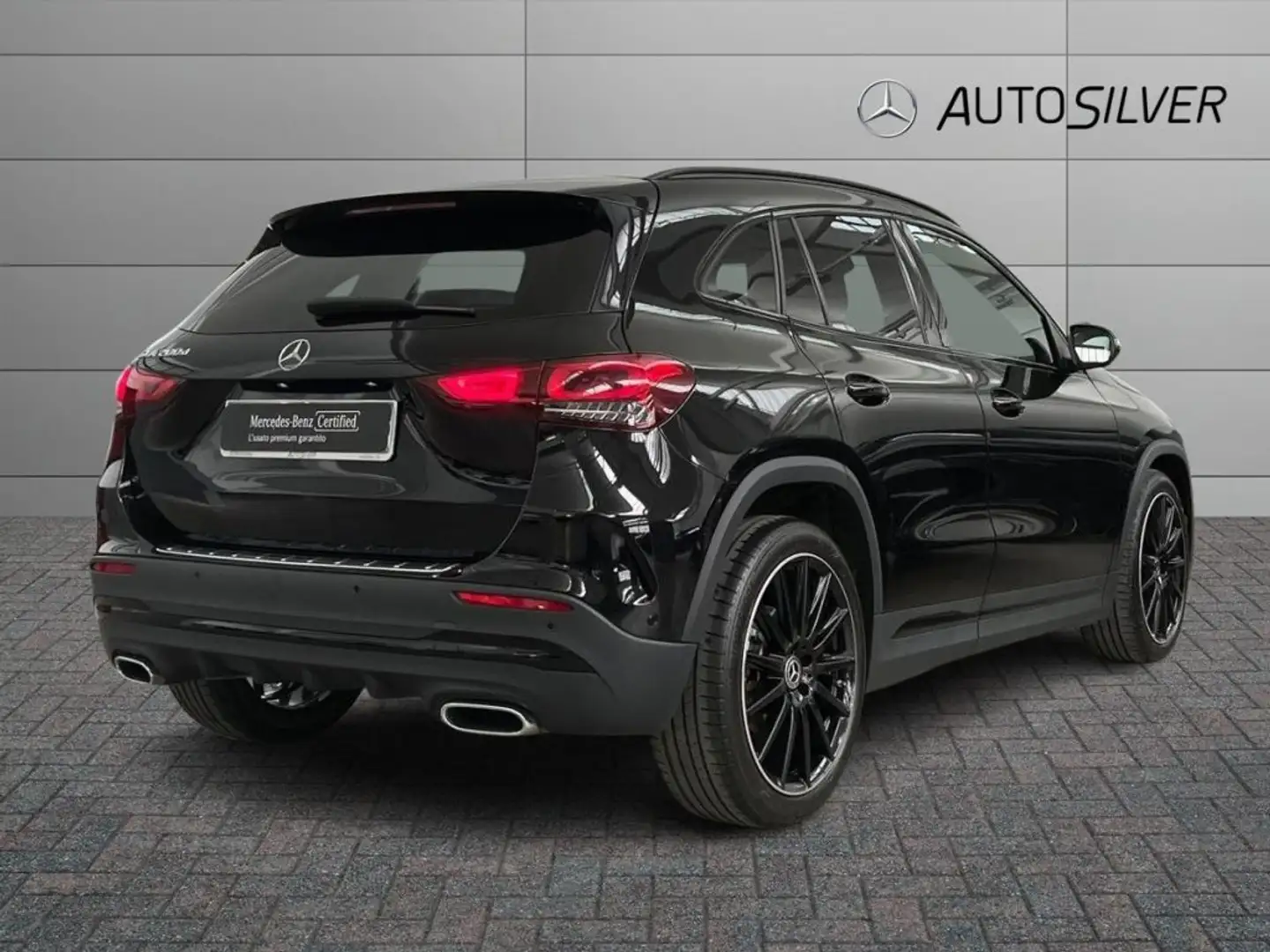 Mercedes-Benz GLA 200 d Automatic Premium Nero - 2