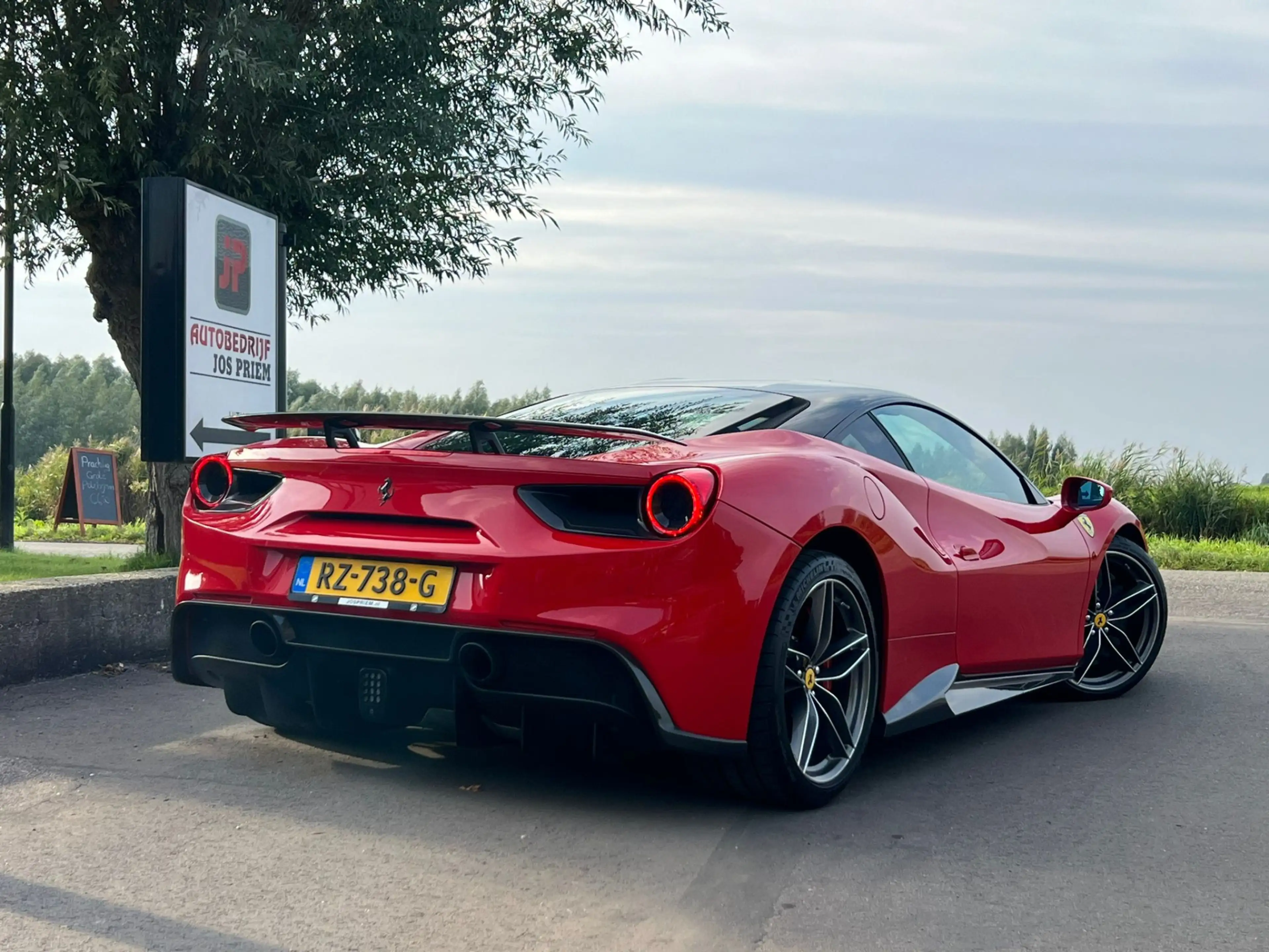 Ferrari 488 3.9 GTB HELE * NOVITEC * BTW * AUDISON !! — photo 2