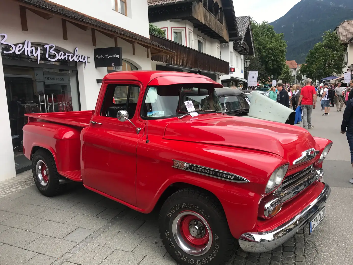 Chevrolet 2500 Apache Červená - 1
