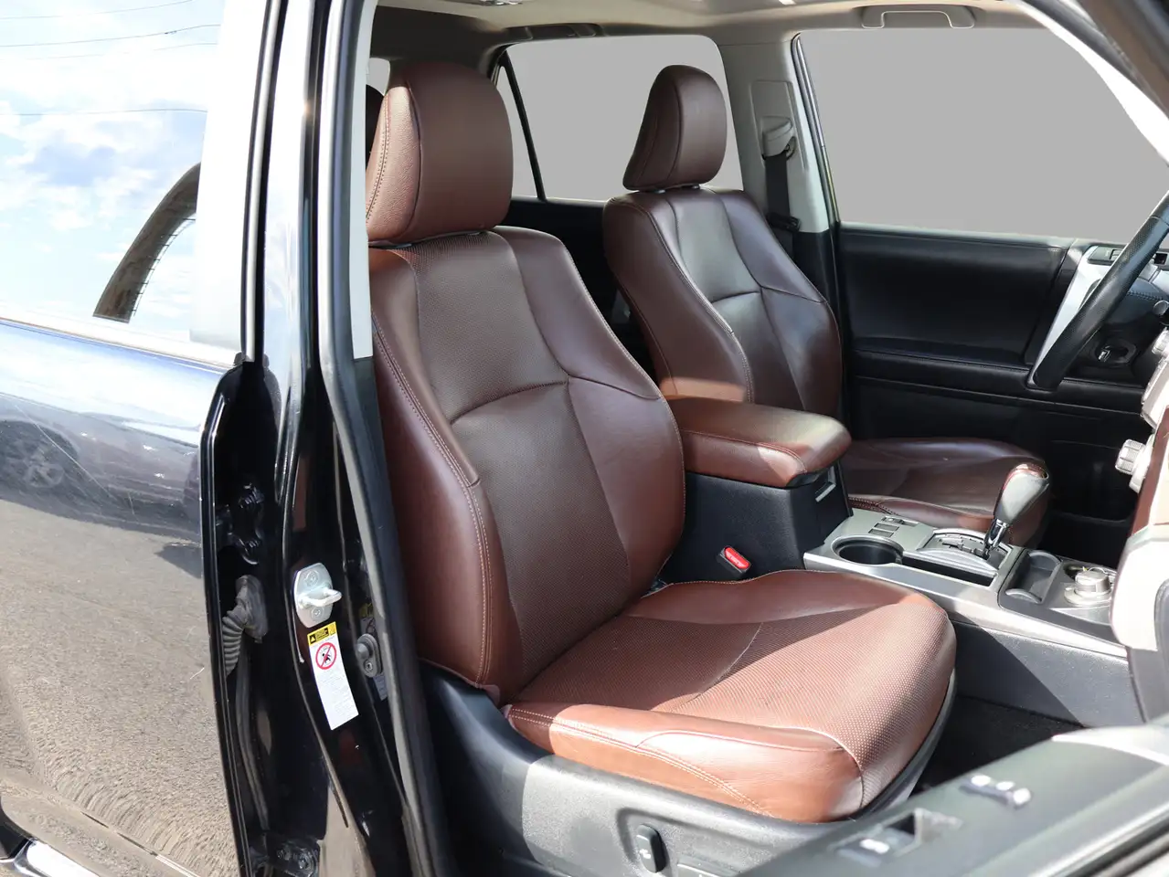 Toyota 4-Runner снимка Toyota 4-Runner