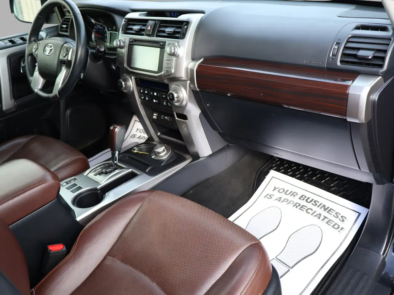 Toyota 4-Runner снимка Toyota 4-Runner