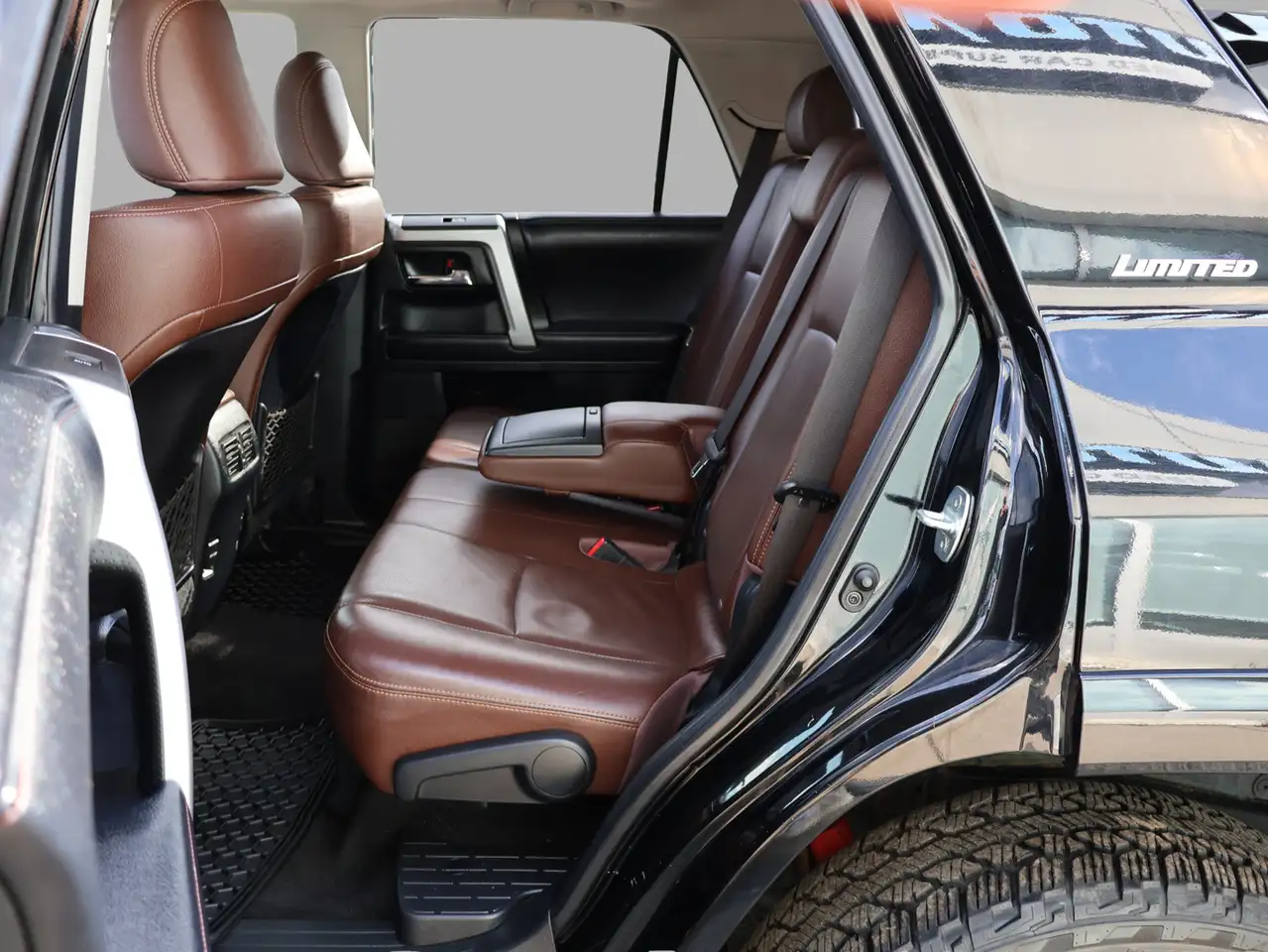 Toyota 4-Runner снимка Toyota 4-Runner