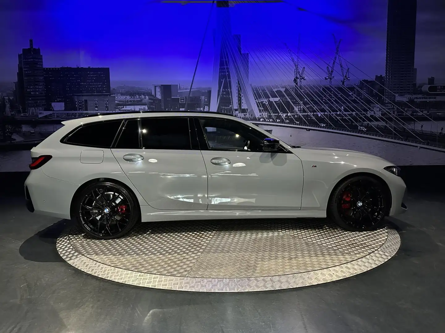 BMW 340 3-serie Touring M340i xDrive *Pano*Memory*HUD*Harm Gris - 2