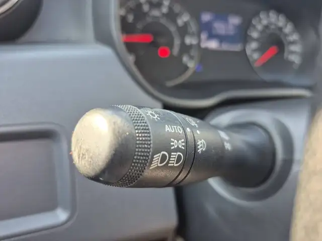 Dacia Duster view 9