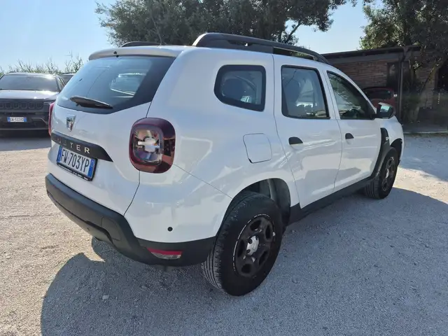 Dacia Duster view 4