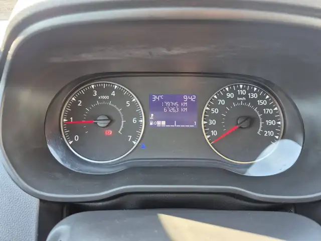 Dacia Duster view 13