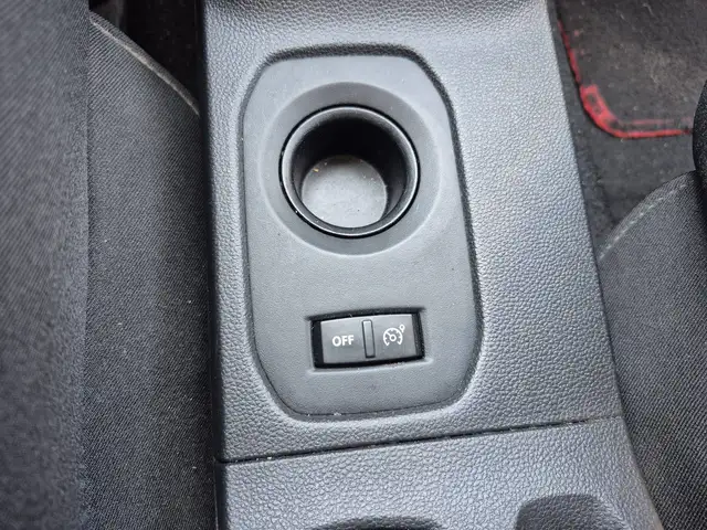 Dacia Duster view 8