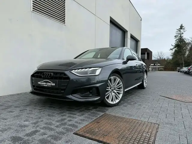 Audi A4 BERLINE 2.0TSI 150PK NAV APP CONNECT ACC REAR CAME