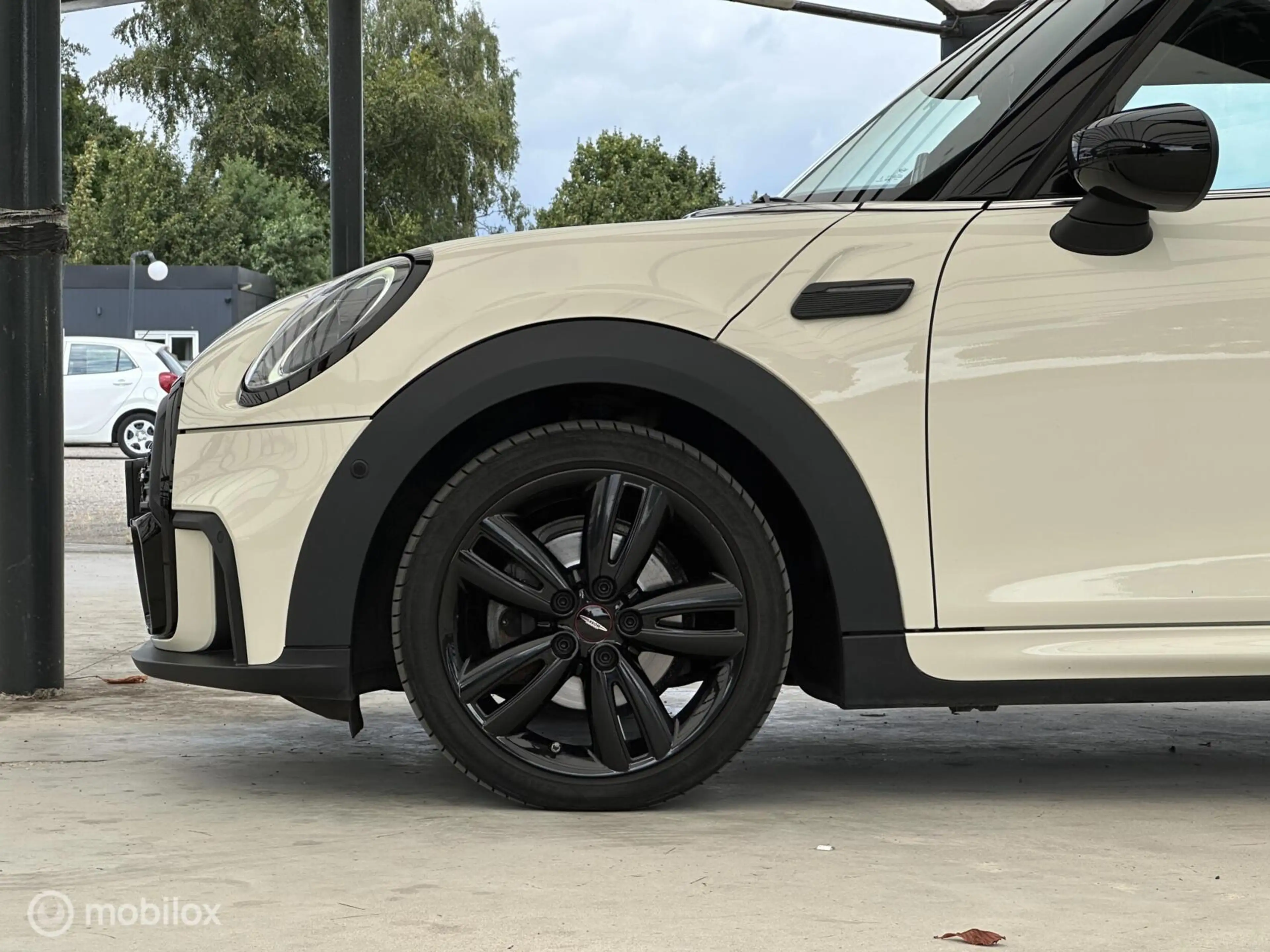 MINI John Cooper Works 5-Deurs 1.5 Cooper — photo 20
