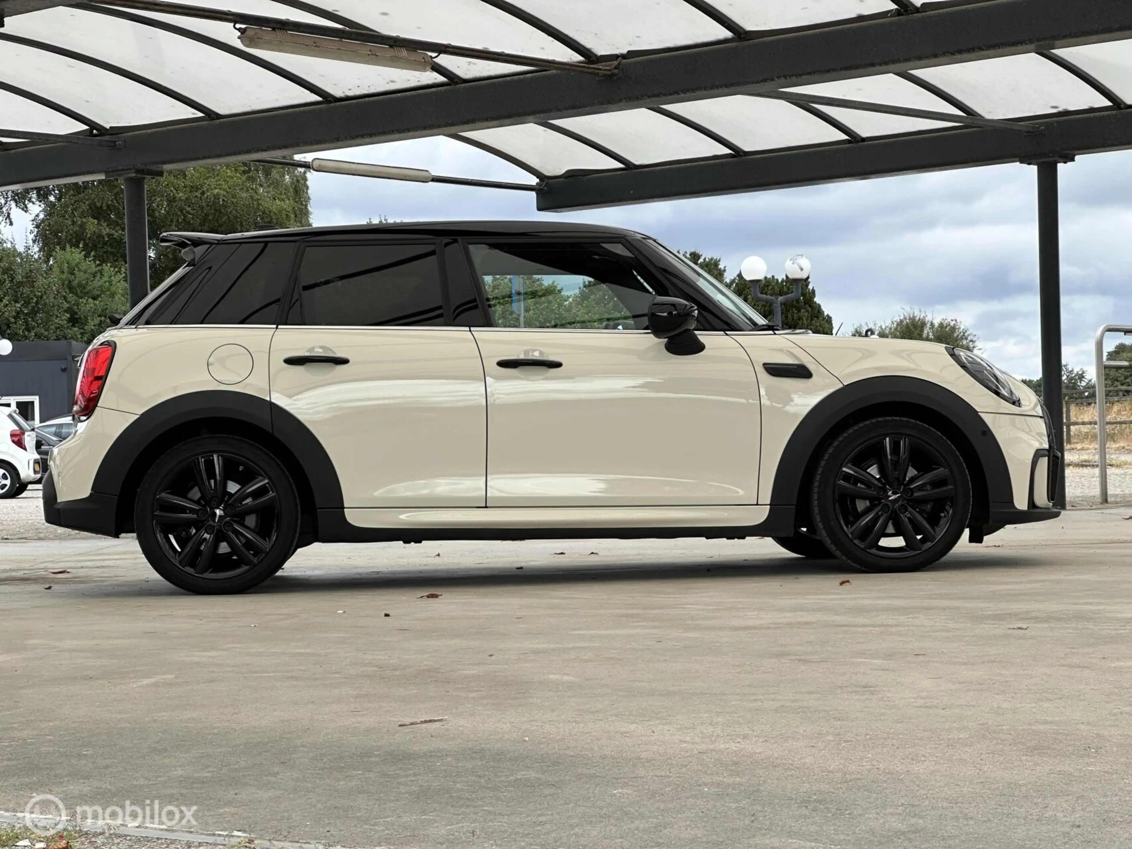 MINI John Cooper Works 5-Deurs 1.5 Cooper — photo 30