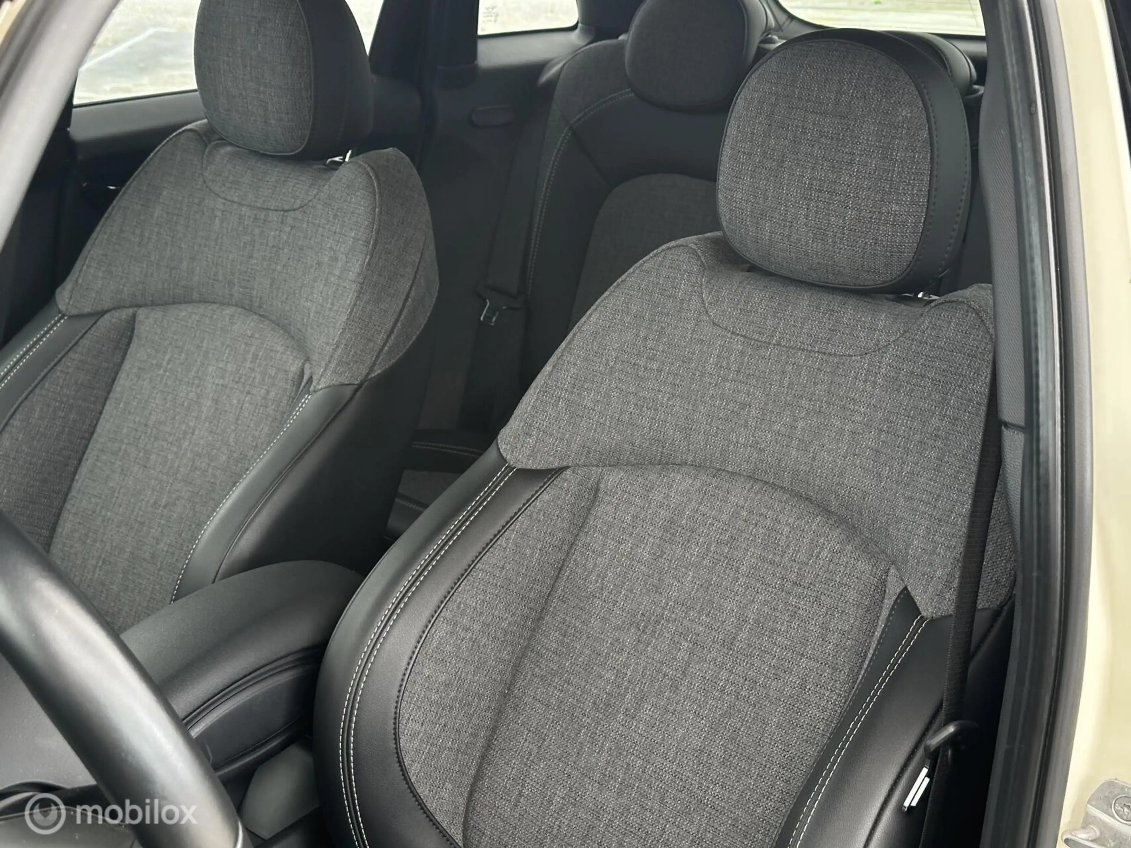 MINI John Cooper Works 5-Deurs 1.5 Cooper — photo 34