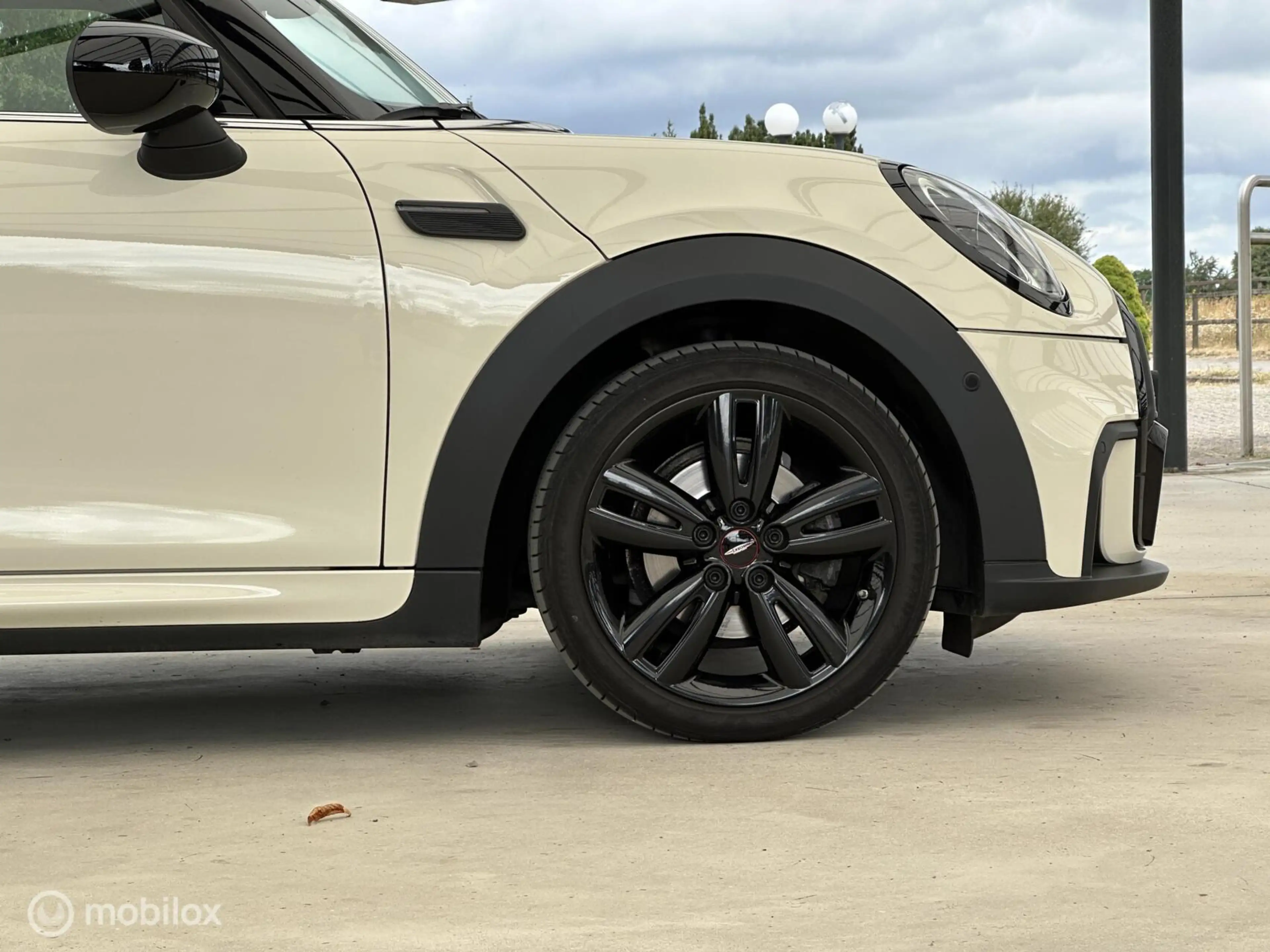 MINI John Cooper Works 5-Deurs 1.5 Cooper — photo 31