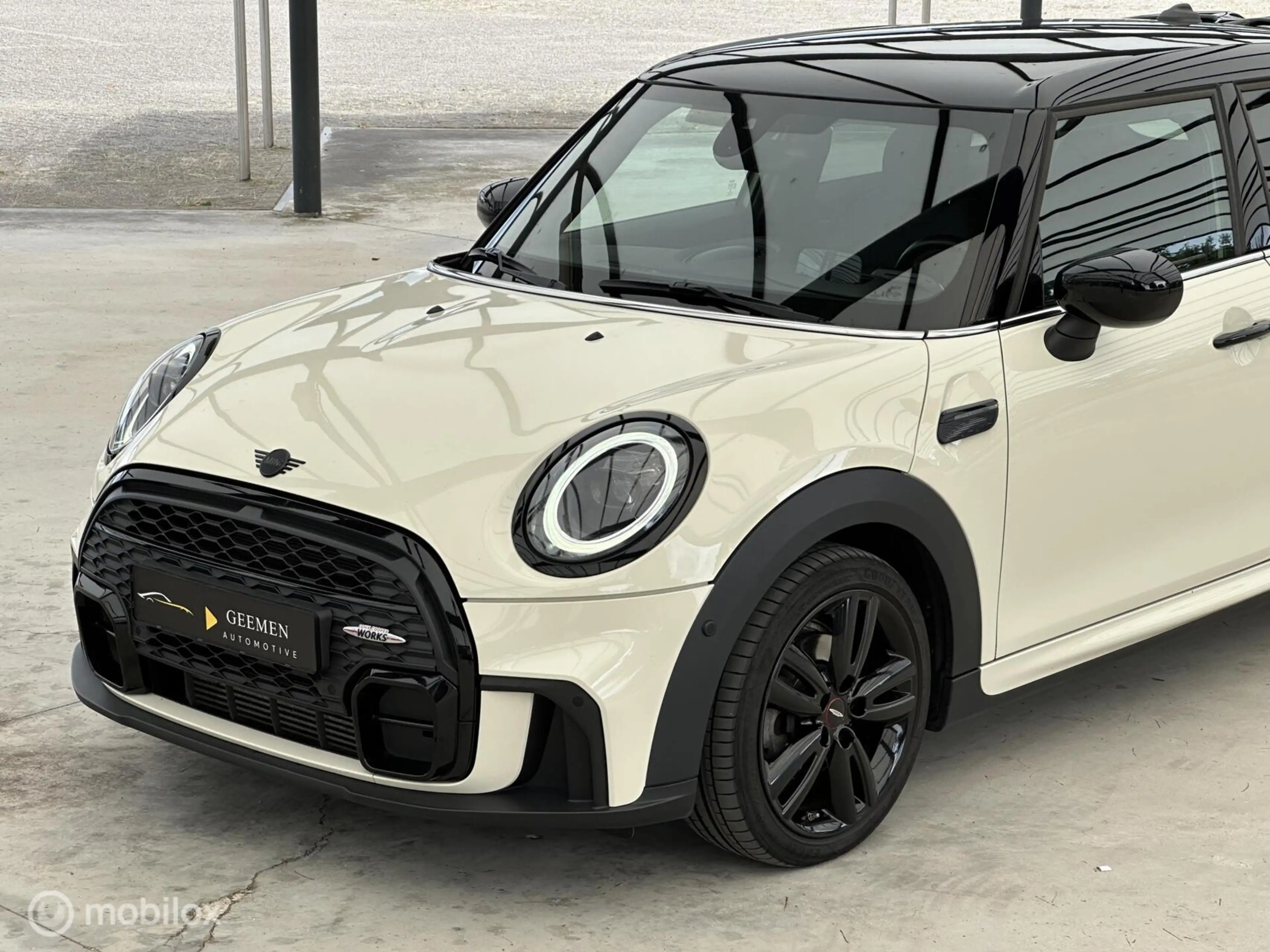 MINI John Cooper Works 5-Deurs 1.5 Cooper — photo 4