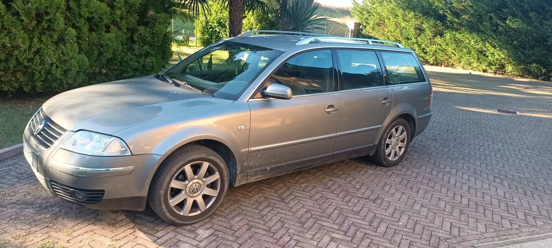 Volkswagen Passat Variant Highline - 2