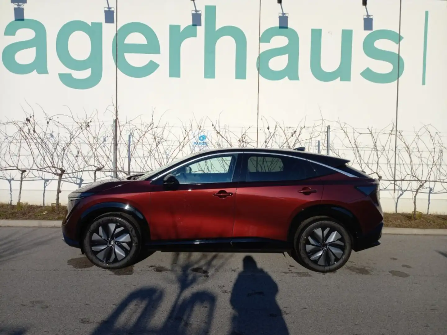 Nissan Ariya 63kWh 218PS ADVANCE Rot - 2