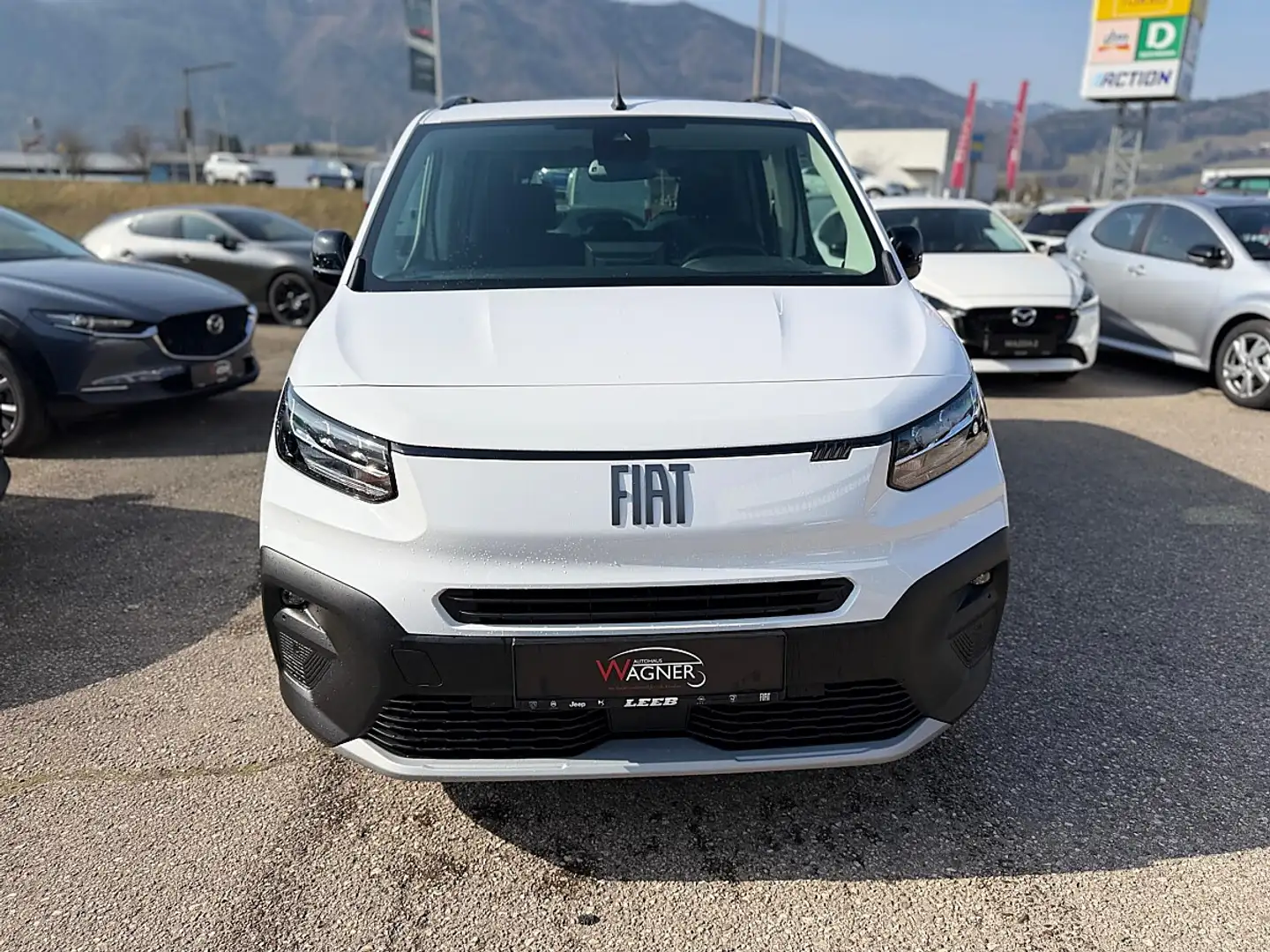 Fiat Doblo M Diesel 130 S&S Aut. Weiß - 2