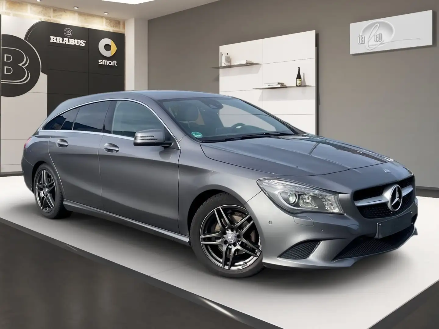 Mercedes-Benz CLA 200 AMG Felgen Navi Gris - 2