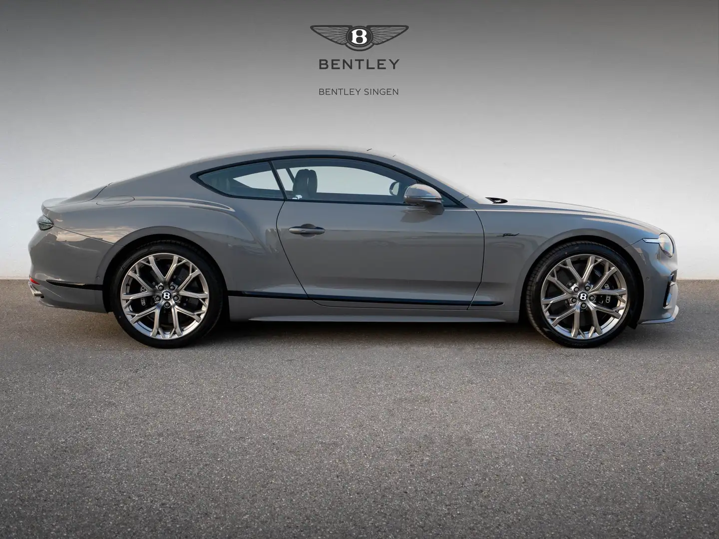 Bentley Continental GT Speed V8 Hybrid 2026 *Akrapovic* Grau - 2