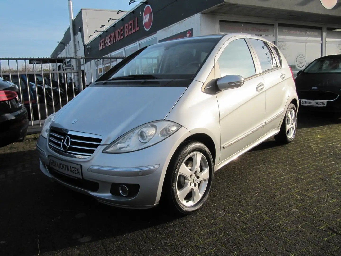 Mercedes-Benz A 180 CDI,Klima,Navi,Shz,Garantie Automatik !! Silber - 1