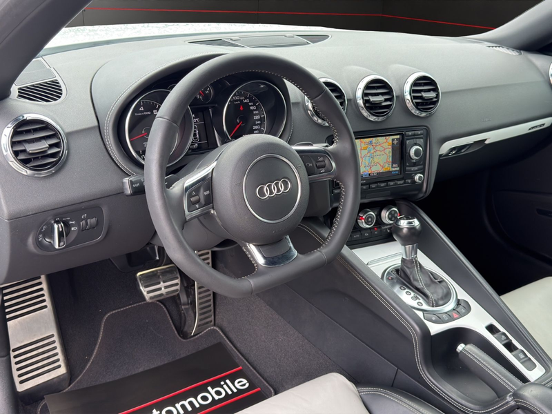 Audi TT Coupe 2.0 TFSI Roadster quattro  S line — photo 13