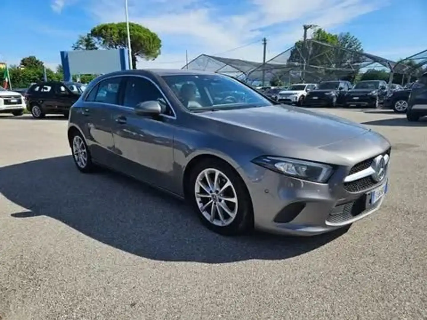 Mercedes-Benz A 180 d 116cv SPORT PLUS automatica - FX605DT Gris - 2