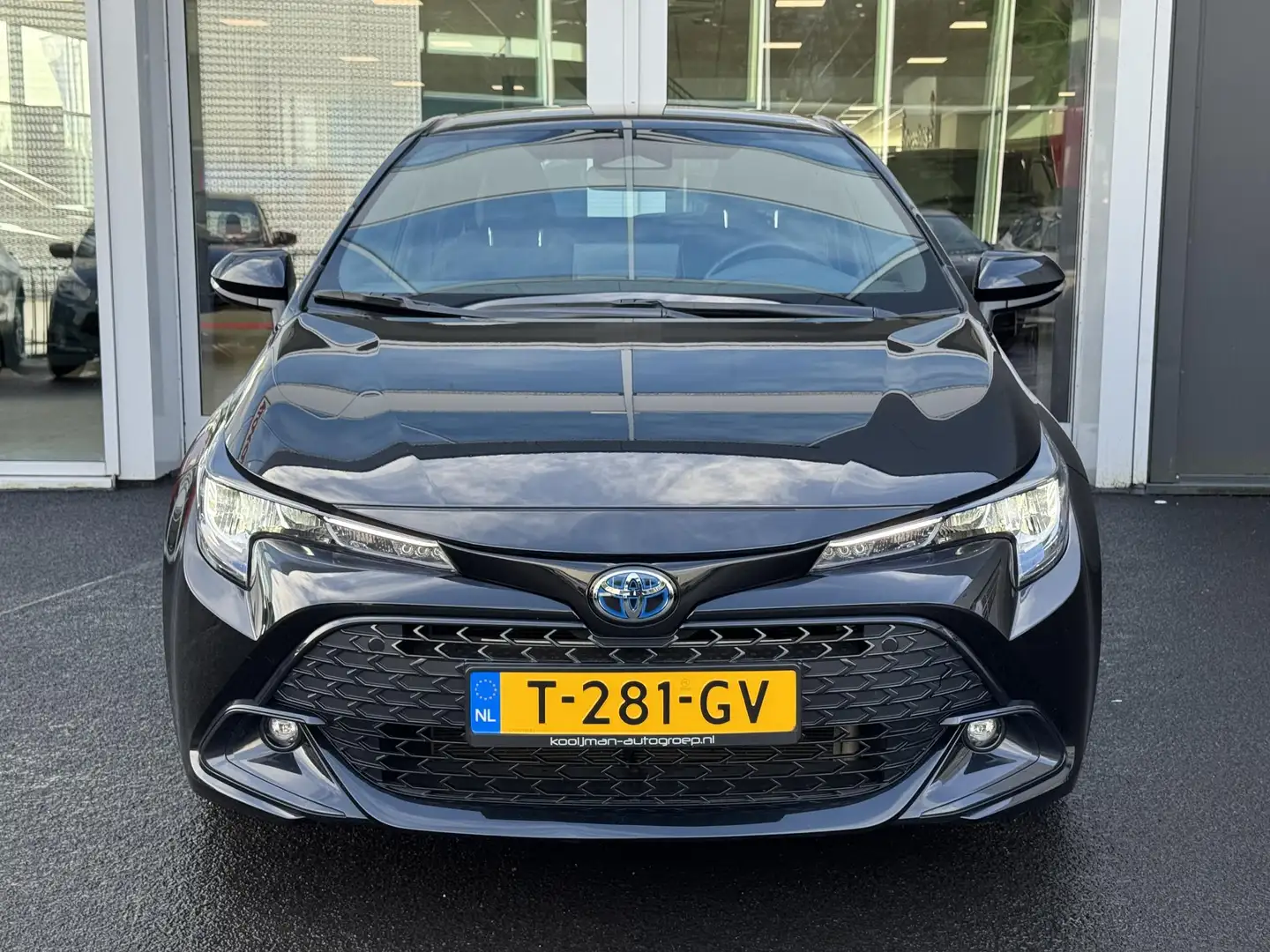Toyota Corolla Hybrid 140 Active NL auto | Airco | Parkeercamera Schwarz - 2