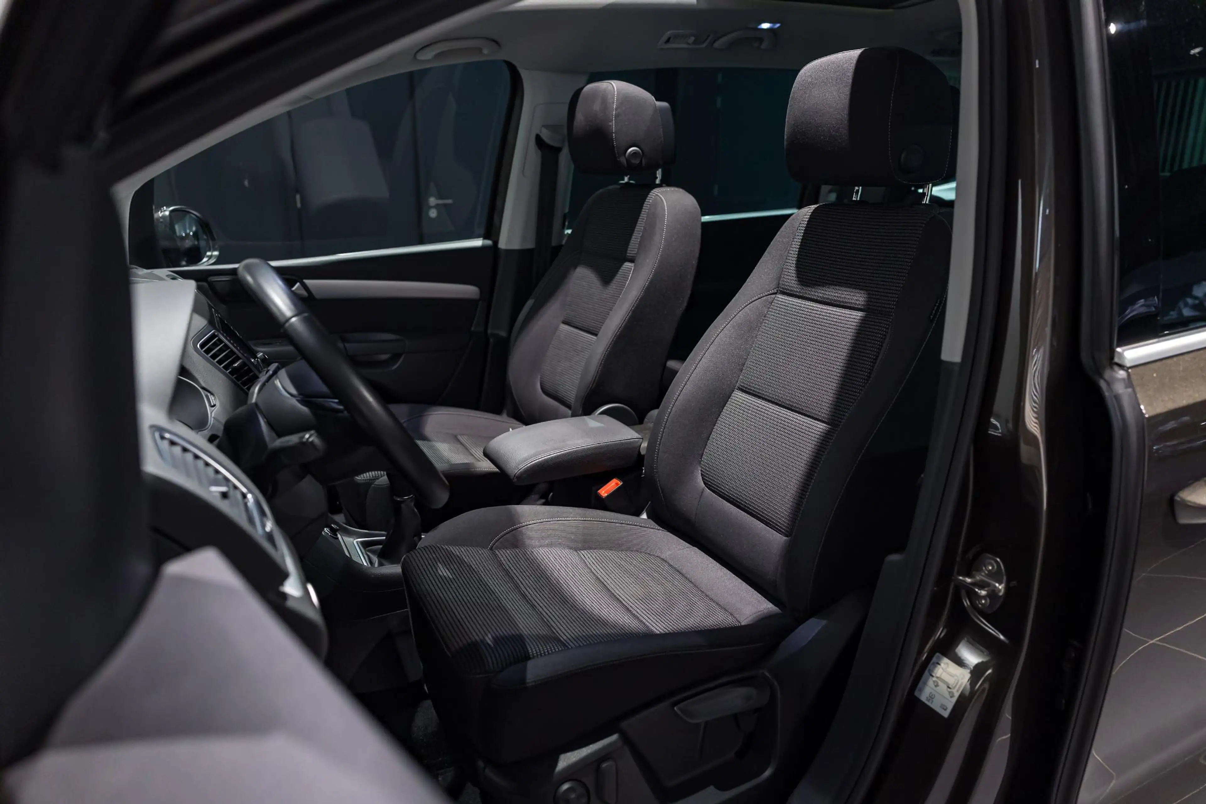 Volkswagen Sharan 1.4 TSi 110kW Comfortline Business 7 ZIT| PANODAK| — photo 10