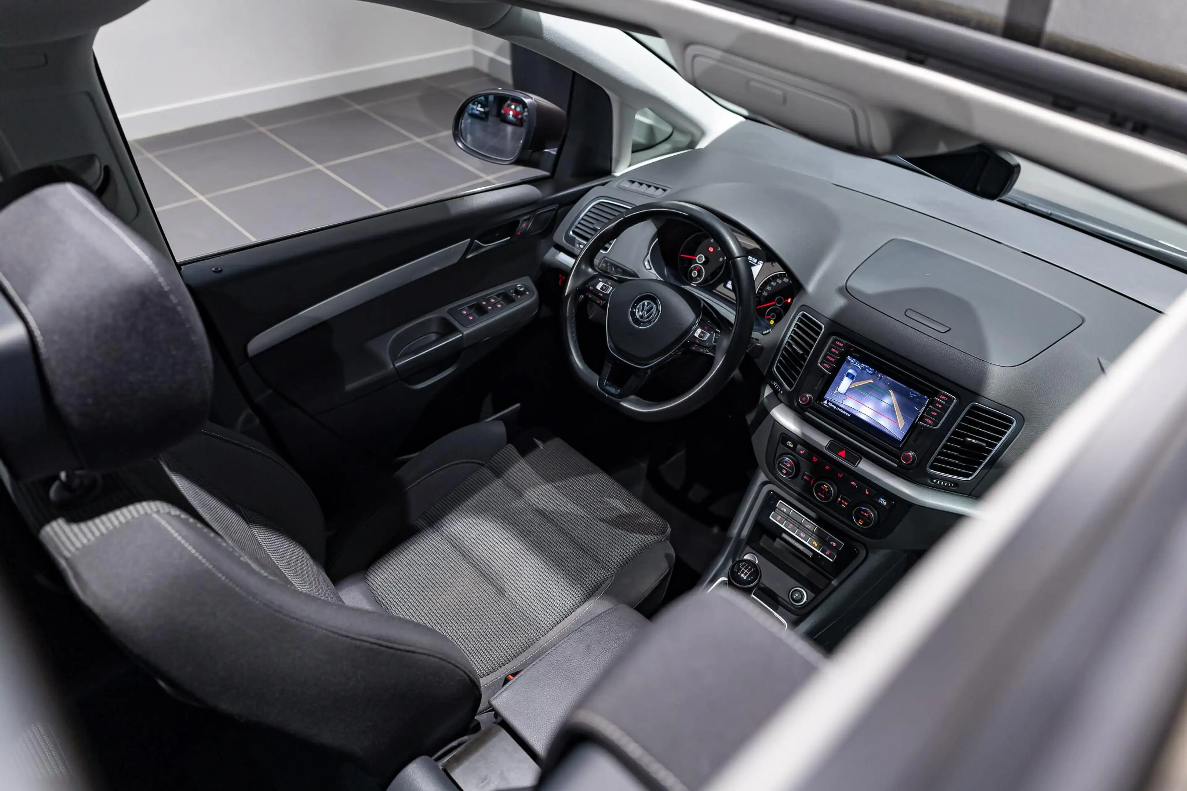 Volkswagen Sharan 1.4 TSi 110kW Comfortline Business 7 ZIT| PANODAK| — photo 6