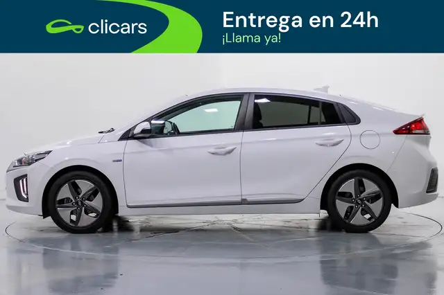 Hyundai Ioniq view 8