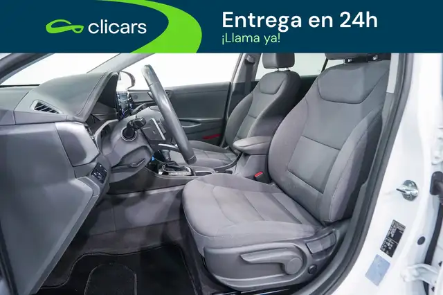 Hyundai Ioniq view 14