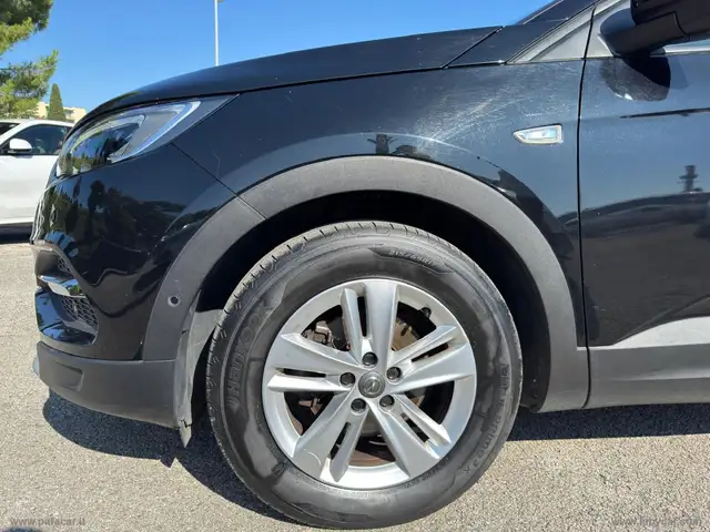 Opel Grandland X view 5