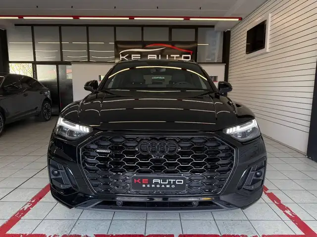 Audi Q5 view 6