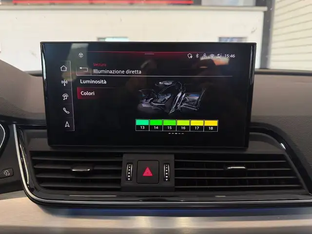 Audi Q5 view 24