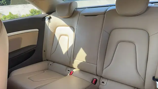 Audi A5 view 9