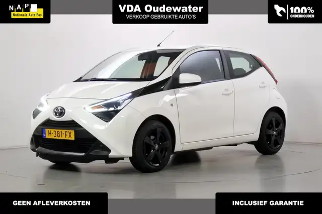Toyota Aygo 1.0 VVT-i X-play LMV Navigatie