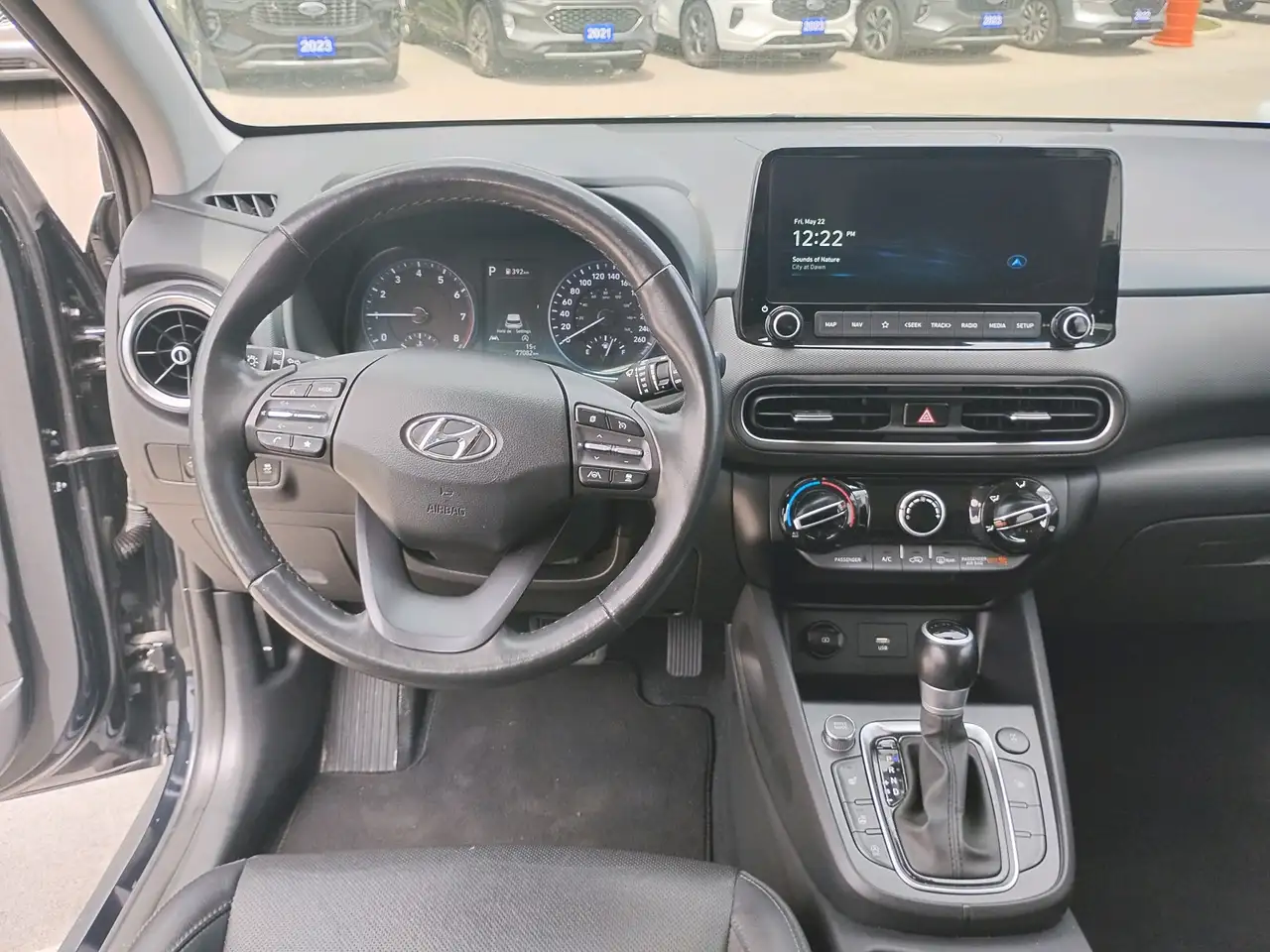 Hyundai KONA снимка Hyundai KONA