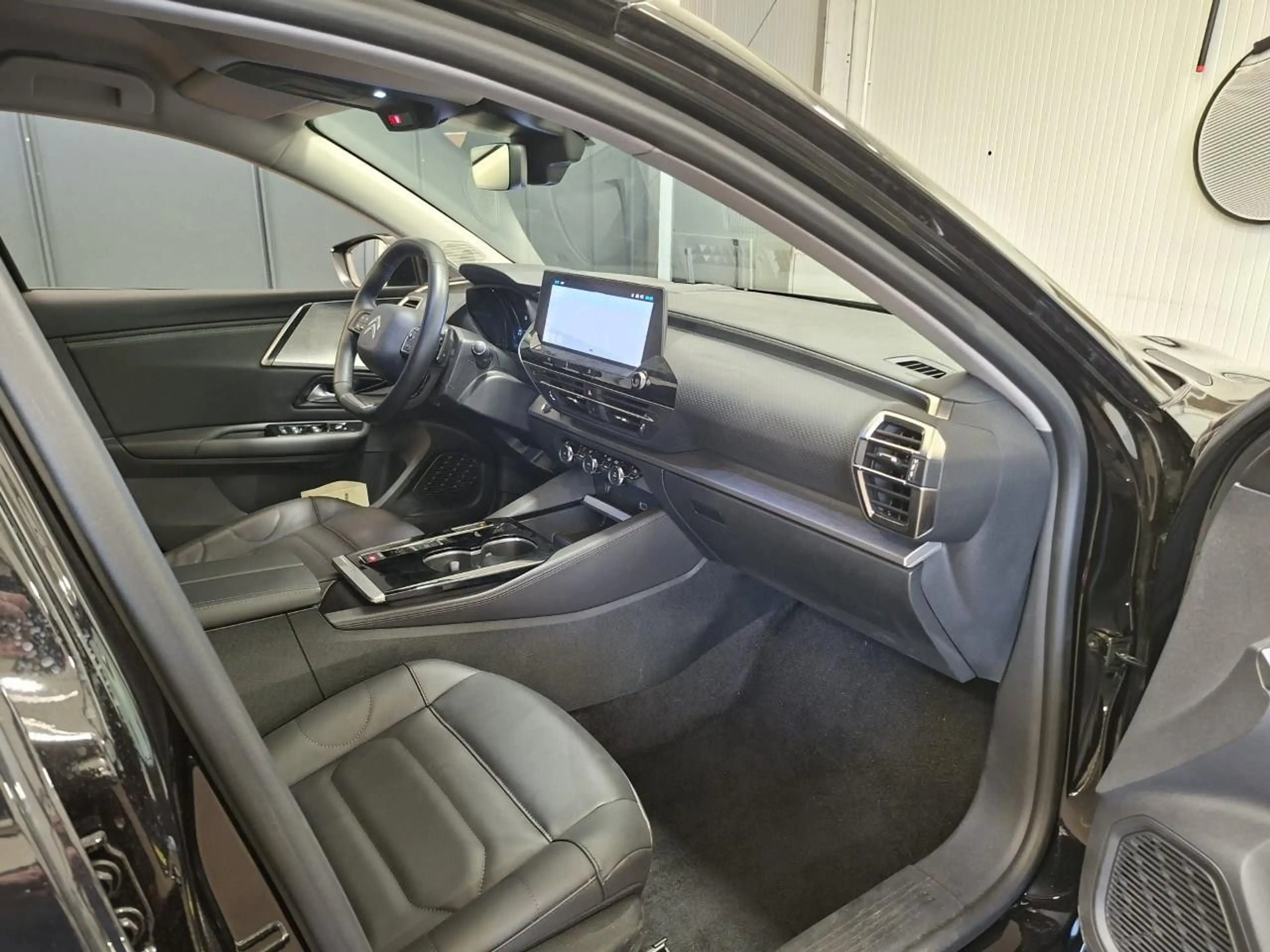 Citroen C5 X Hybrid 145PS 6G-DSG Plus *LEDER*SHZ*HUD* — photo 4