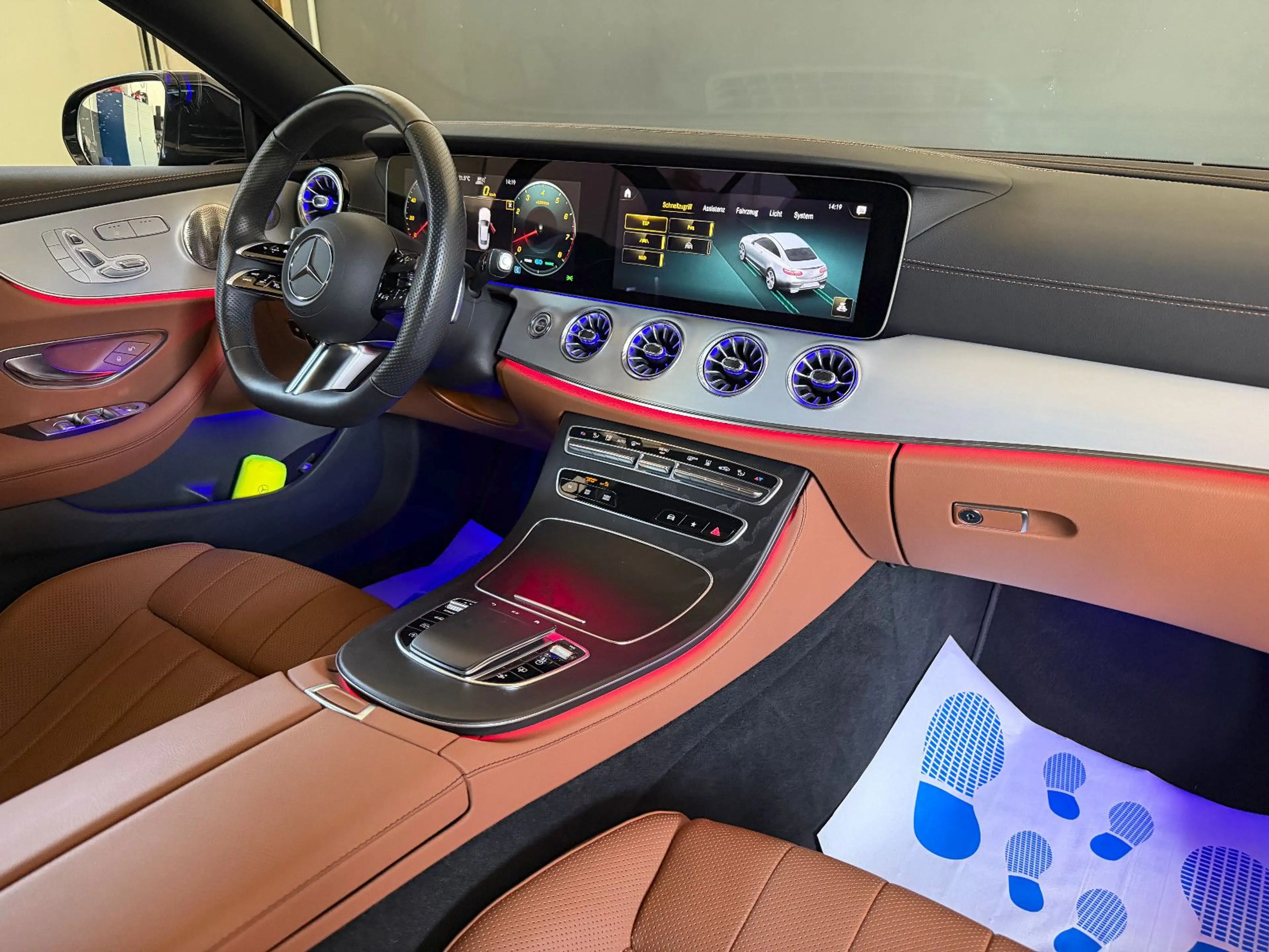 Mercedes-Benz E 450 COUPÉ /AMG/HEAD/PANO/360°/BURM./1.HAND — photo 12