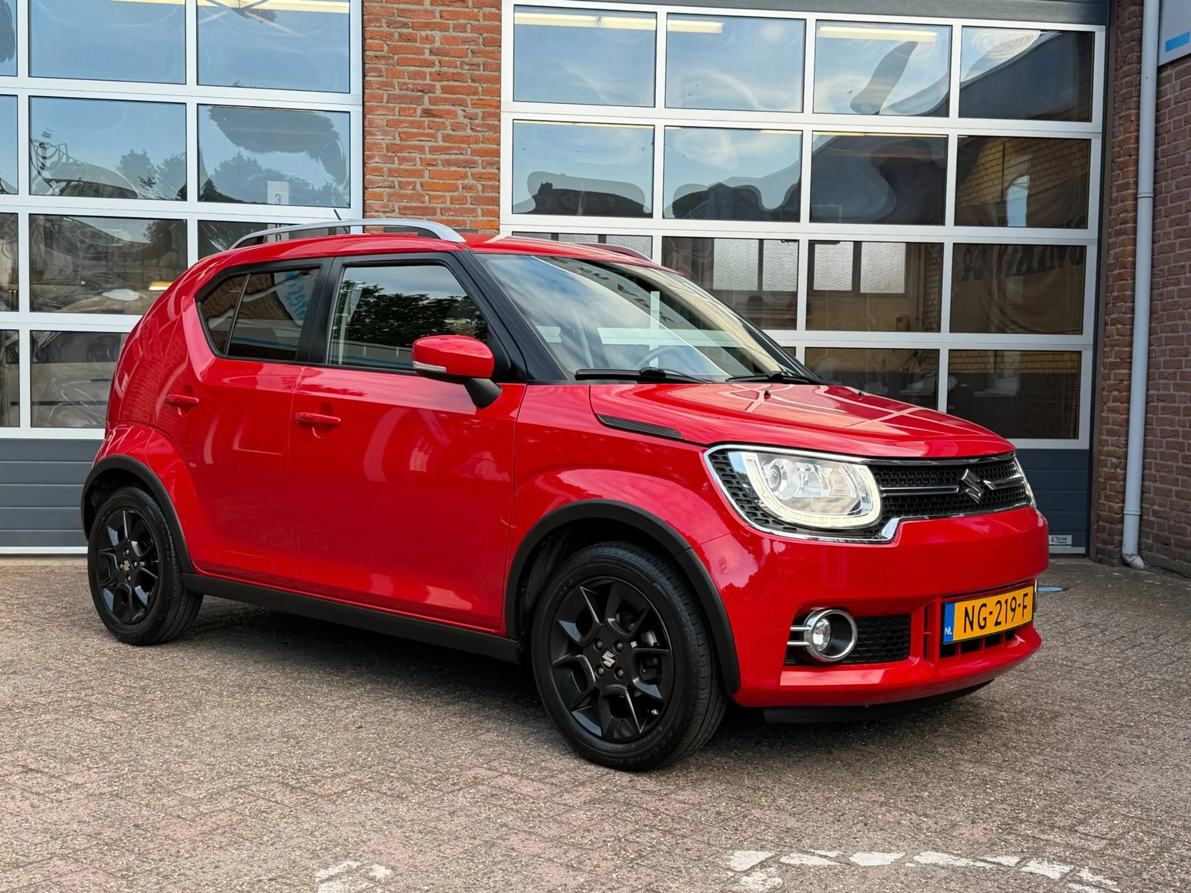 Suzuki Ignis 1.2 Stijl Smart Hybrid, Navi, Camera, Keyless, Cru — photo 4